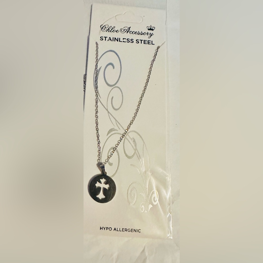 Elegant Stainless Steel Silver Tone Pendant Necklace
